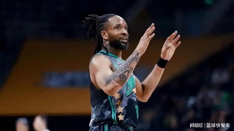 体育在线直播高清免费观看-CBA积分榜最新排名！上海逆袭广东杀回第2：辽篮被联手踢到第12